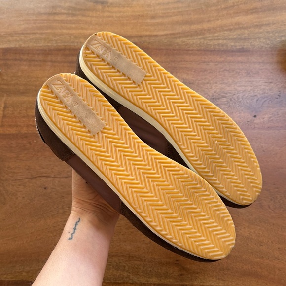 Zara Women’s Chocolate Brown Sneakers - Picture 5 of 10